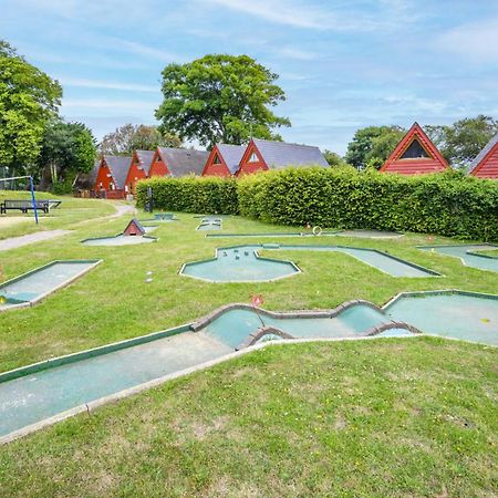 Front Line Chalet With Open Sea Views & Swimming Pool In Kingsdown No14 Kingsdown (Deal) Exterior foto
